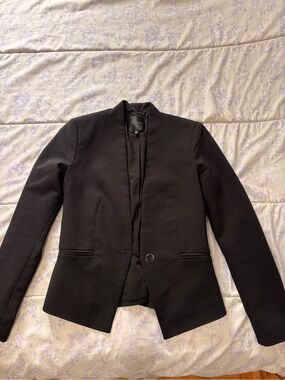 Dynamite Black Tailored Open-Front Blazer